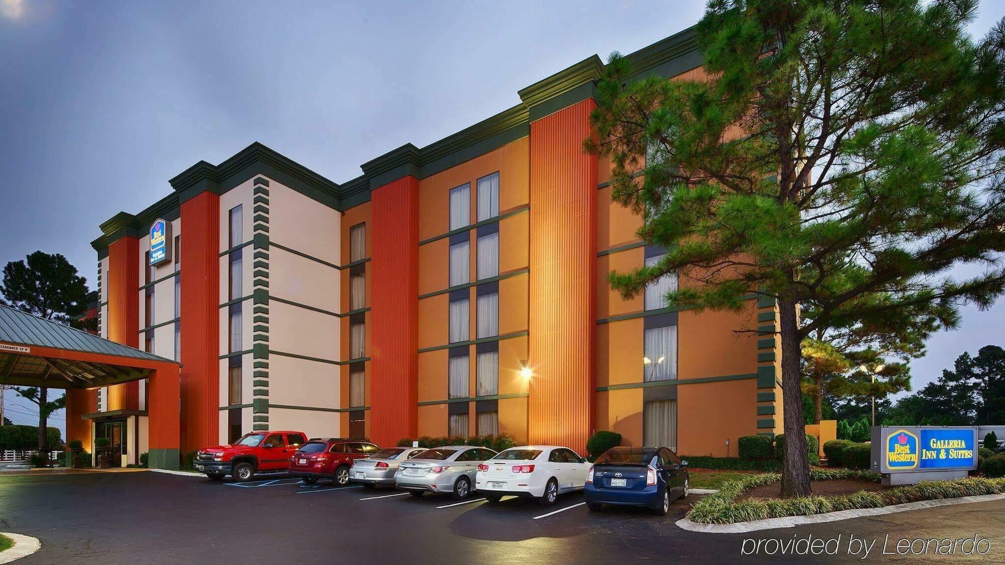Western Galleria & Hotel
