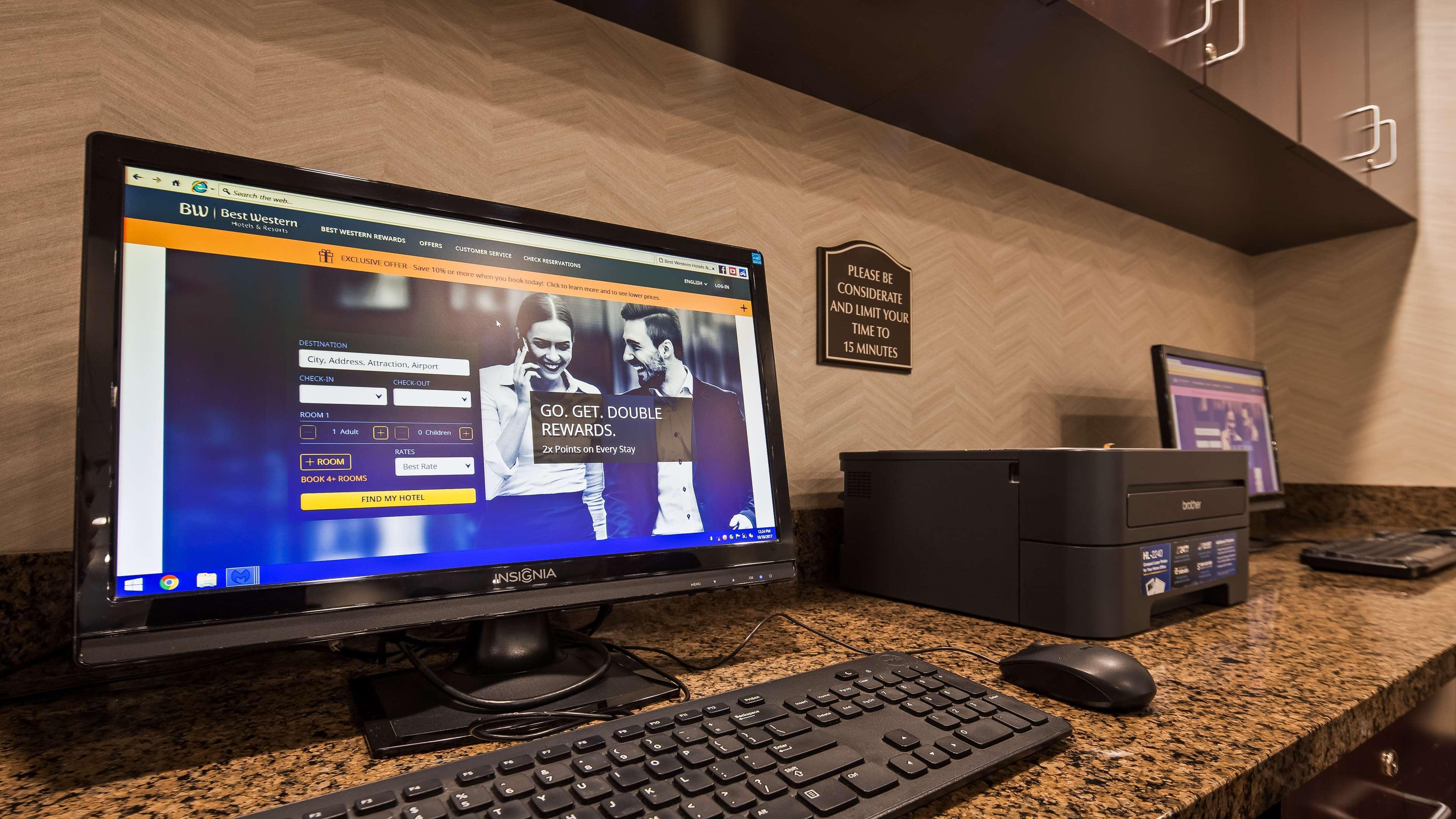 Western Galleria Inn&suites Hotel 3*