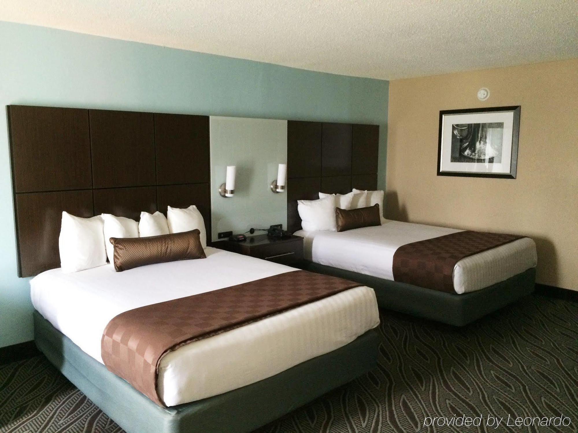 Western Galleria Inn&suites 3*